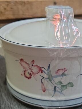 Royal Prestige Cream Floral Ceramic Serving Bowl with Lid